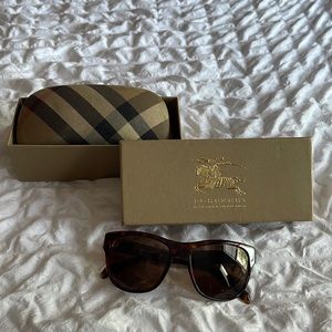 Burberry polarized sun glasses